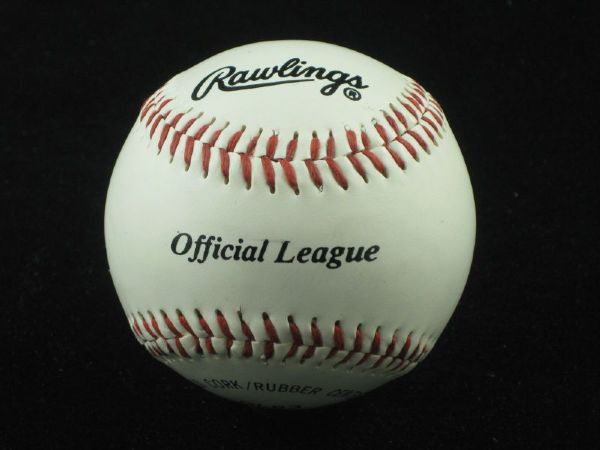 ENOS SLAUGHTER Single Signed Baseball  (d.2002) 1942 1946 Cardinals 1956 Yankees