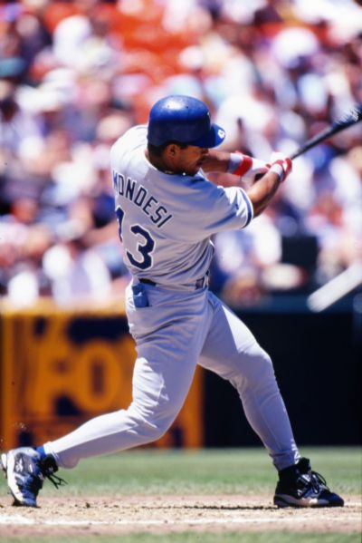 1997 Raul Mondesi Batting LOS ANGELES DODGERS Original 35mm Photo Slide