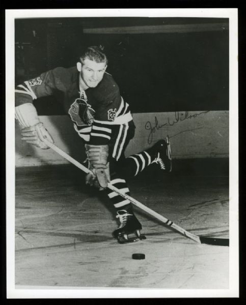 Johnny Wilson 1955-57 CHICAGO BLACK HAWKS Vintage 8x10 Hockey Photo
