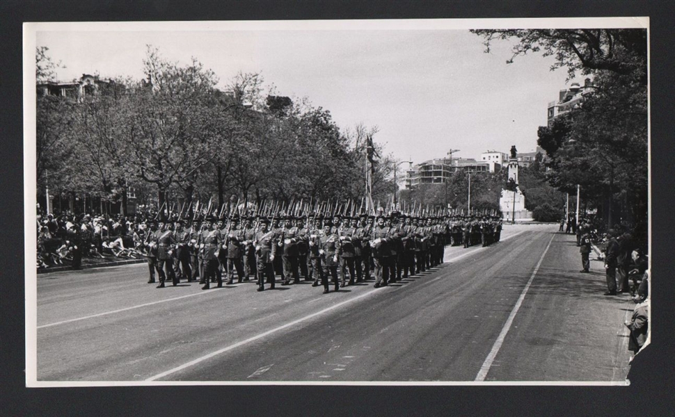 1950s SPANISH SOLDIERS May Day Parade MADRID SPAIN Original Panoramic Photo gp