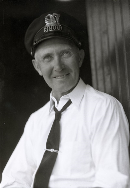 1930s UNIDENTIFIED POLICE LIEUTENANT Original GEORGE BURKE Photo Negative