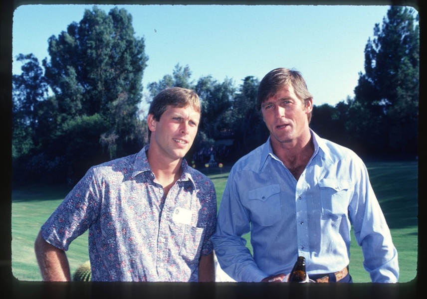 1982 JACK YOUNGBLOOD & BURT JONES Candid Original 35mm Slide Transparency