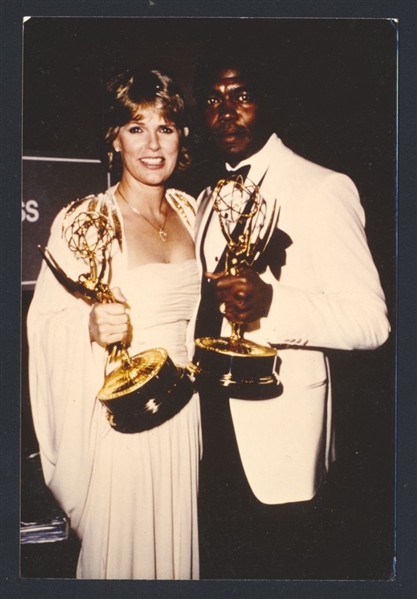 1986 SHARON GLESS & GEORG STANFORD BROWN Emmy Awards Candid Original Photo nb