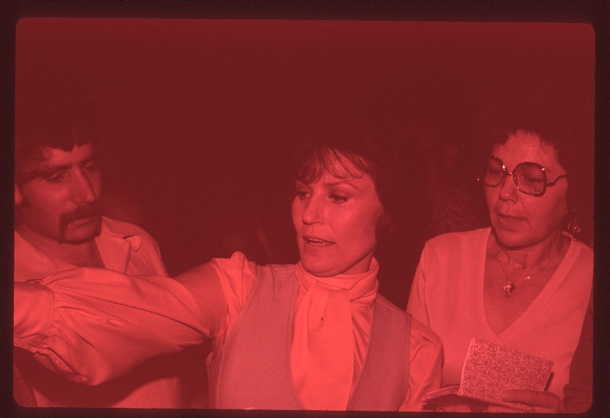 1978 LORETTA LYNN Live Candid Original 35mm Slide Transparency COUNTRY SINGER nb