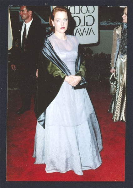 1990s GILLIAN ANDERSON Golden Globe Awards Live Candid Vintage Original Photo nb