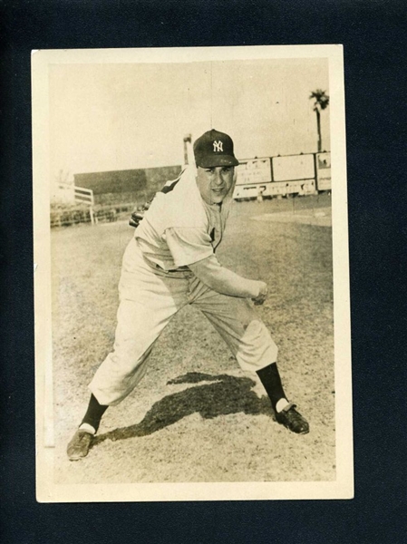 1947-53 New York Yankees VIC RASCHI Original Photo Type 1