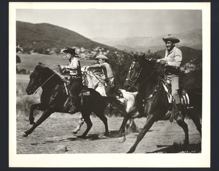 BOB STEELE, JIMMIE DODD & TOM TYLER In THUNDERING TRAILS ca 1943 Vintage Photo