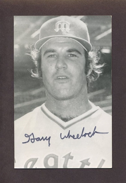 GARY WHEELOCK 1977 Seattle Mariners SIGNED Real Photo Postcard RPPC 