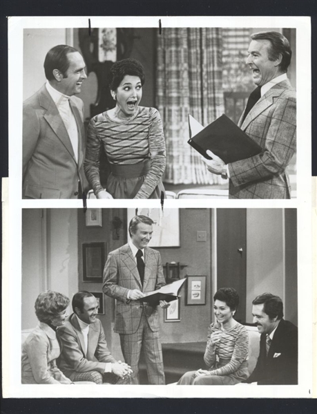 1972 SUZANNE PLESHETTE & BOB NEWHART On THIS IS YOUR LIFE Vintage Original Photo