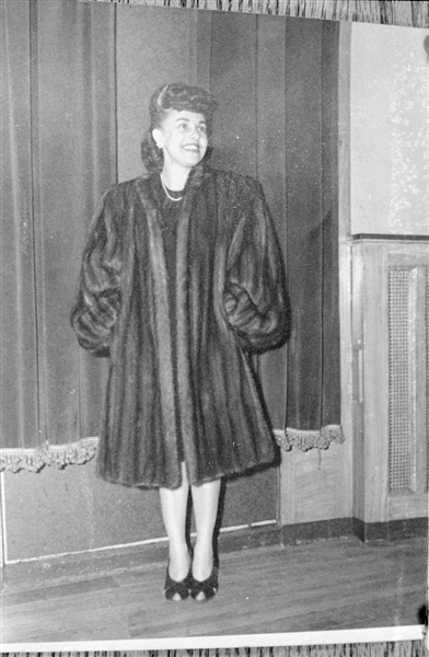Lot of (5) UNIDENTIFIED LADY IN FUR Duplicate Photo Negatives