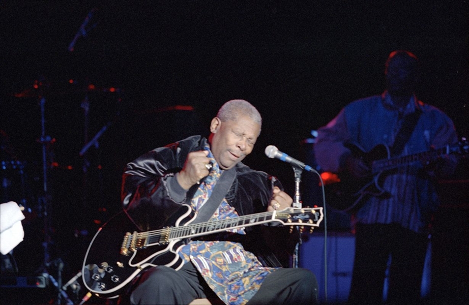 Lot of (6) 1990s B.B. KING Original 35mm Photo Negatives THE KING OF BLUES bn