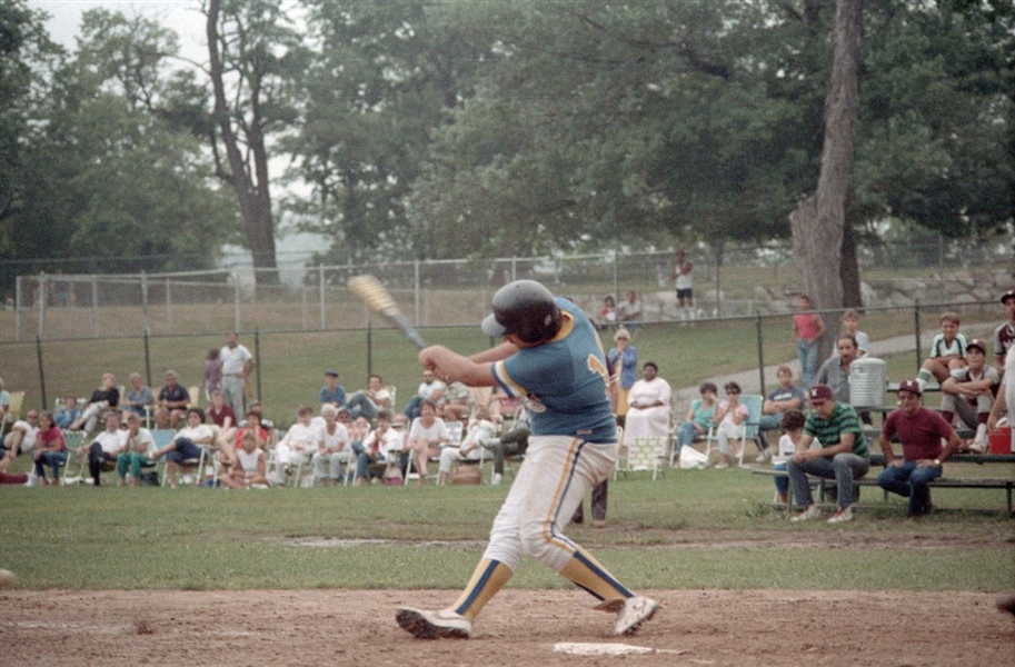 Lot of (6) 1980s SOFTBALL GAME @ PARK KIDS & FAMILIES Original 35mm Negatives bn