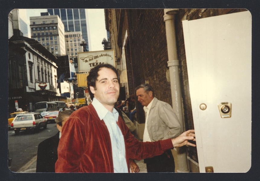 1970s ROBERT KLEIN Live Candid Snapshot Vintage Original Photo ACTOR nb