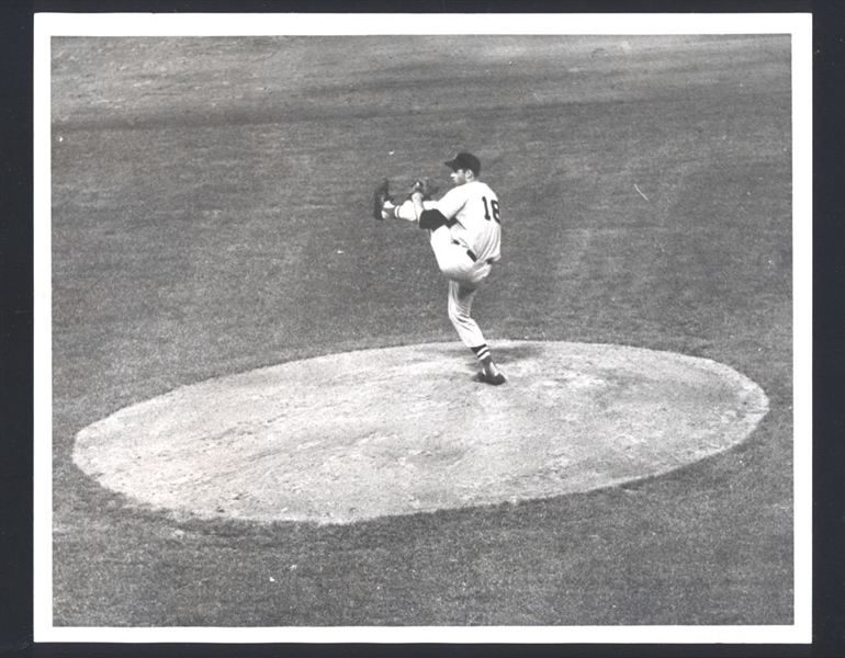 Lot of (3) 1960s Boston Red Sox GENE CONLEY Original News Photos