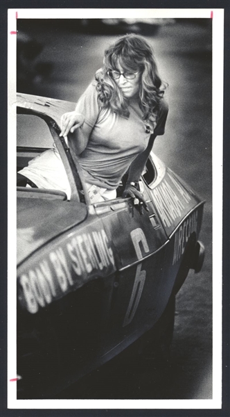 Lot of (6) 1970s BARBARA QUINTRALL & ENGLEWOOD SPEEDWAY Racing Original Photos