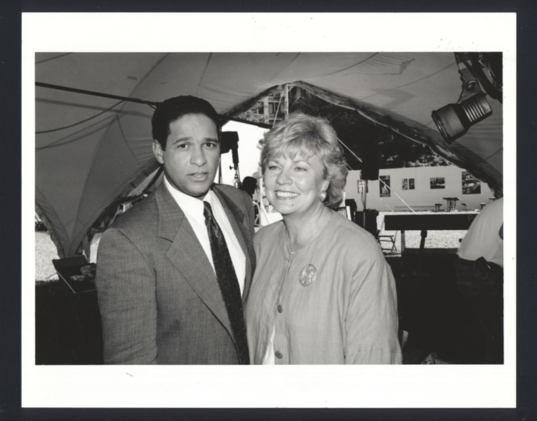 Lot of (6) 1990s BRYANT GUMBEL, KATIE COURIC & MAGGIE DALEY Original Photos