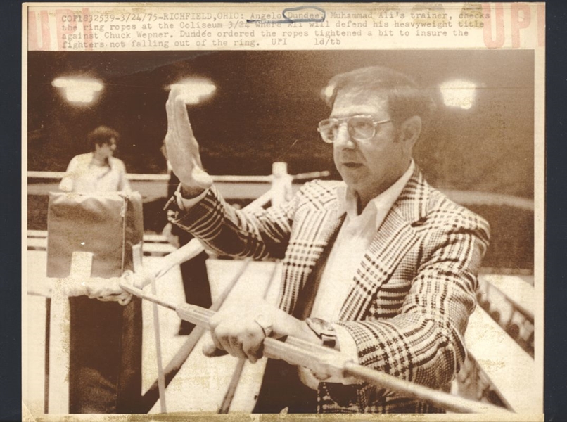 Lot of (6) 1968-93 ANGELO DUNDEE, MARC RANDAZZO & JERRY ELLIS Original Photos