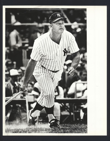 Lot of (2) 1961-83 New York Yankees ROGER MARIS Original News Photos