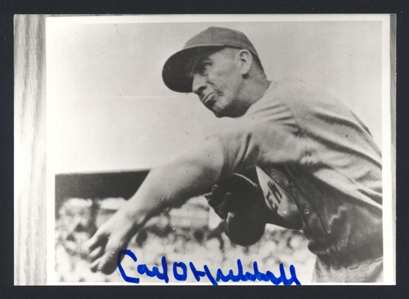 CARL HUBBELL 1930s New York Giants SIGNED Photo (d.1988) HOF