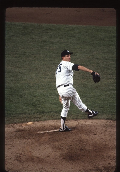 1982 New York Yankees TOMMY JOHN Pitching Original 35mm Slide Transparency