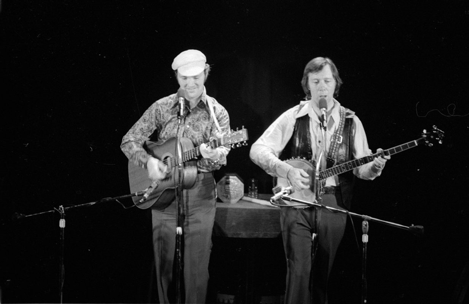 Strip of (6) 1970s LIAM CLANCY & TOMMY MAKEM Original 35mm Photo Negatives bn