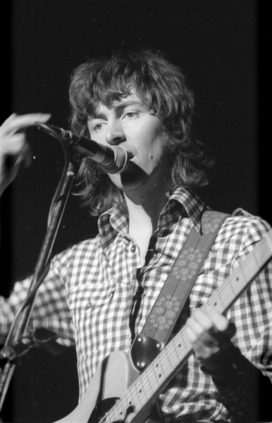 Strip of (6) 1970s AL STEWART Live Concert Original 35mm Photo Negatives bn