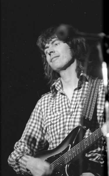 Strip of (6) 1970s AL STEWART Live Concert Original 35mm Photo Negatives bn
