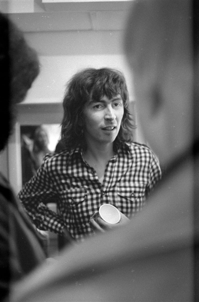 Strip of (6) 1970s AL STEWART Candid Original 35mm Photo Negatives bn