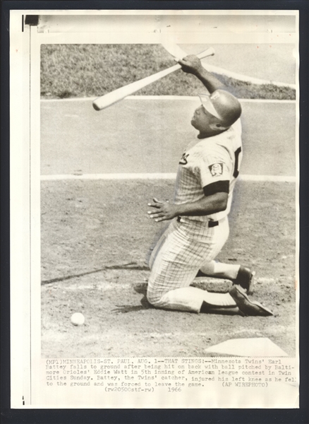 1966 Minnesota Twins EARL BATTEY Vintage Wire Photo