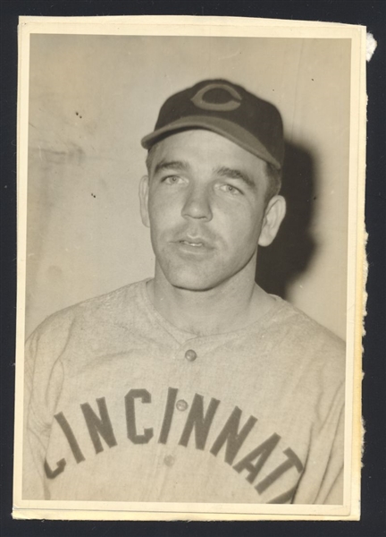 1943 Cincinnati Reds ELMER RIDDLE Original News Photo