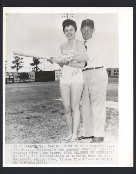 1955 Nationals CHUCK DRESSEN & JUDY STARR MISS CHAMBER OF COMMERCE Wire Photo